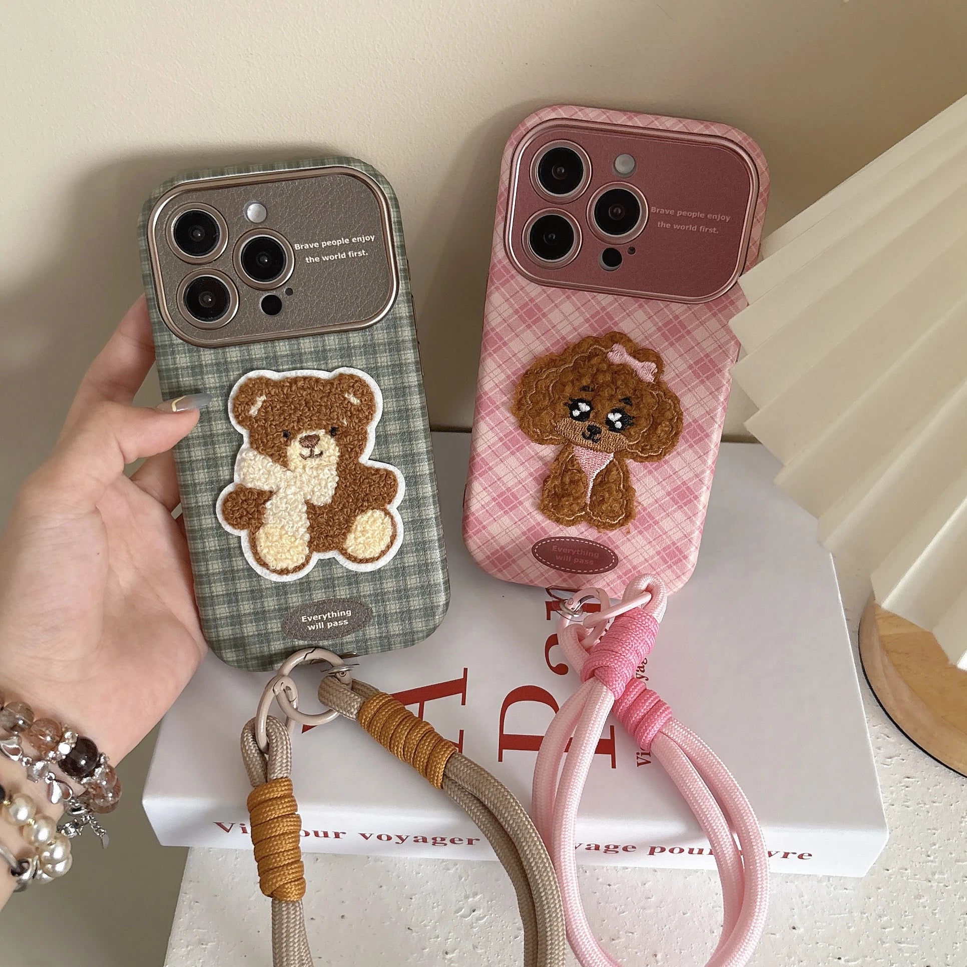 Case Checkered Embroidery Of Small Dog And Bear Phone Cover﻿﻿﻿﻿
