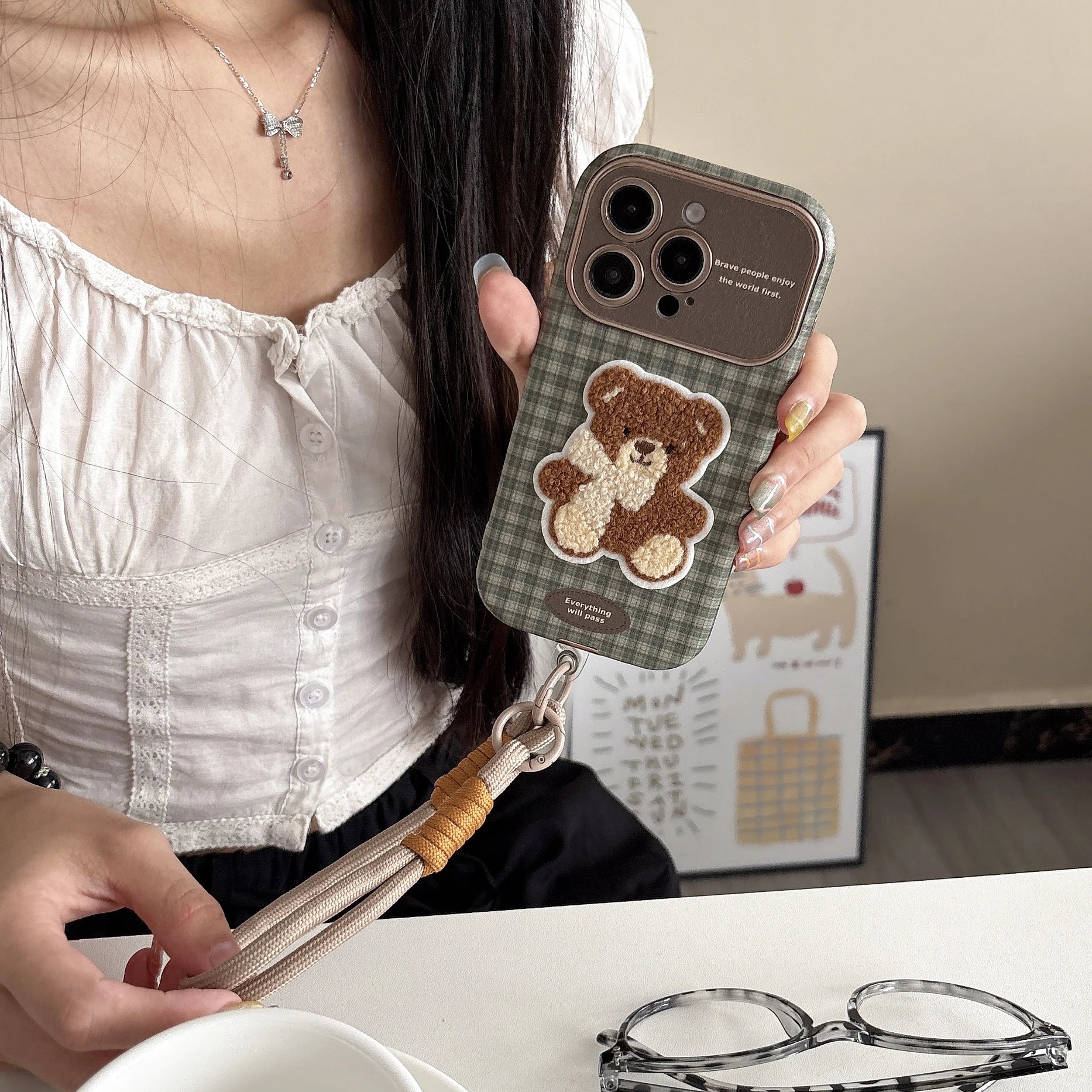 Case Checkered Embroidery Of Small Dog And Bear Phone Cover﻿﻿﻿﻿