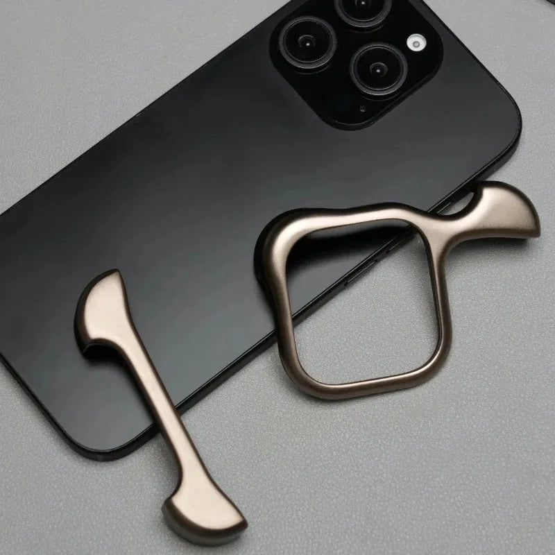 Ultra-lightweight aluminum phone case